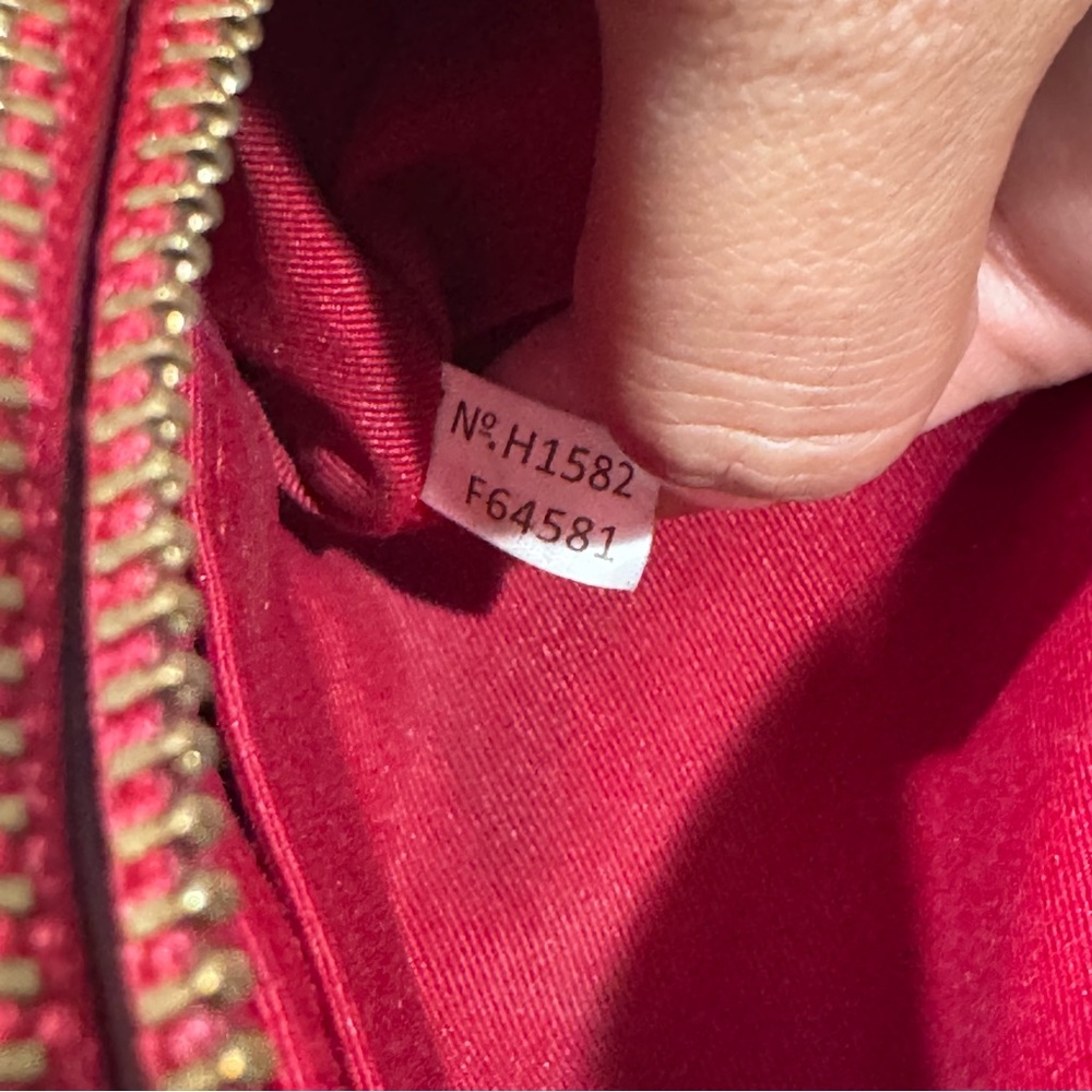 Coach • Wristlet Wallet • Red/Burgundy • Corner Zipper - Picture 13 of 15